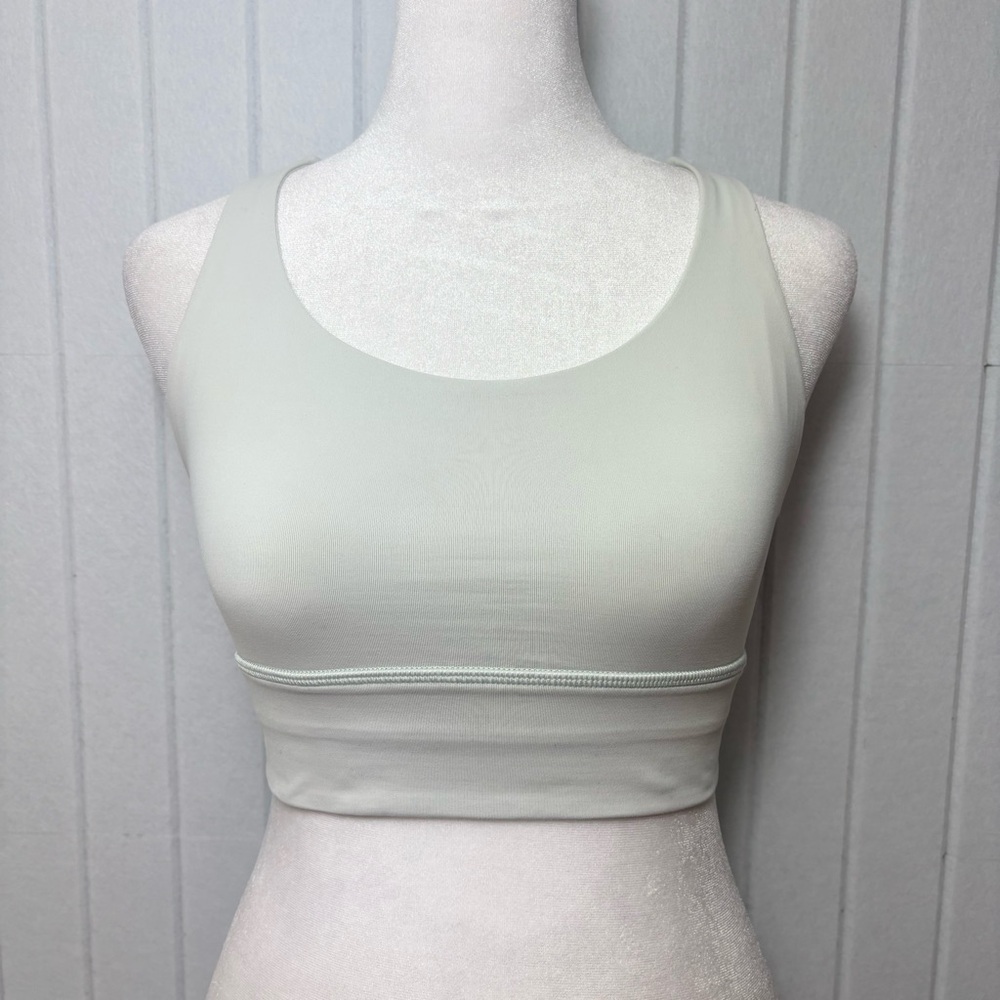 Lululemon Strappy Back Crop Sports Bra Top Yoga Size 4